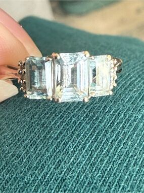 Vintage Y2k 10k White Gold Aquamarine Trilogy Ring - Size 5.5